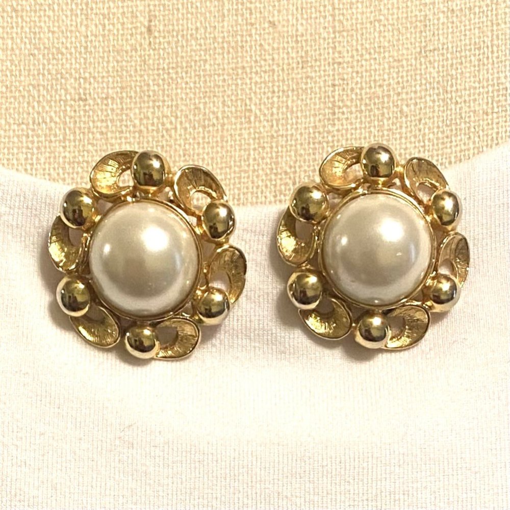 Mabe Pearl & Gold Tone Clip-On Earrings